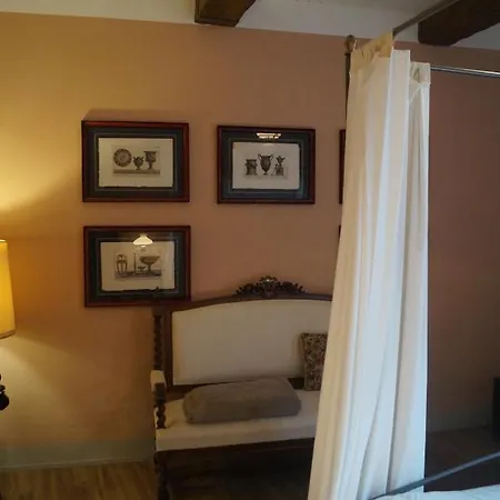 Tra Le Torri Apartment *